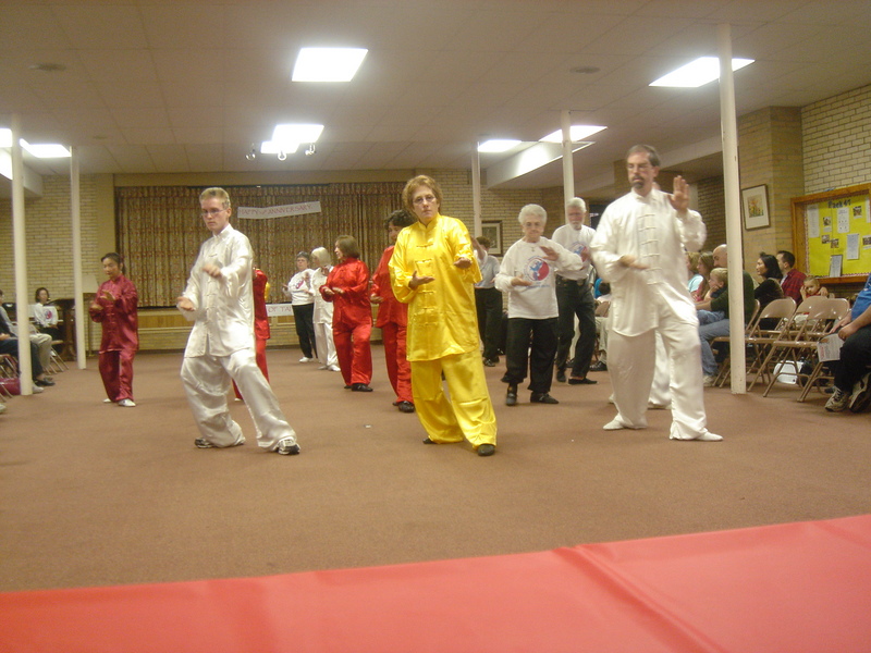 Image: /media/?path=/sports/Kung Fu/2004-10-02 Malee's School 10th Anniversary/DSC03439.JPG